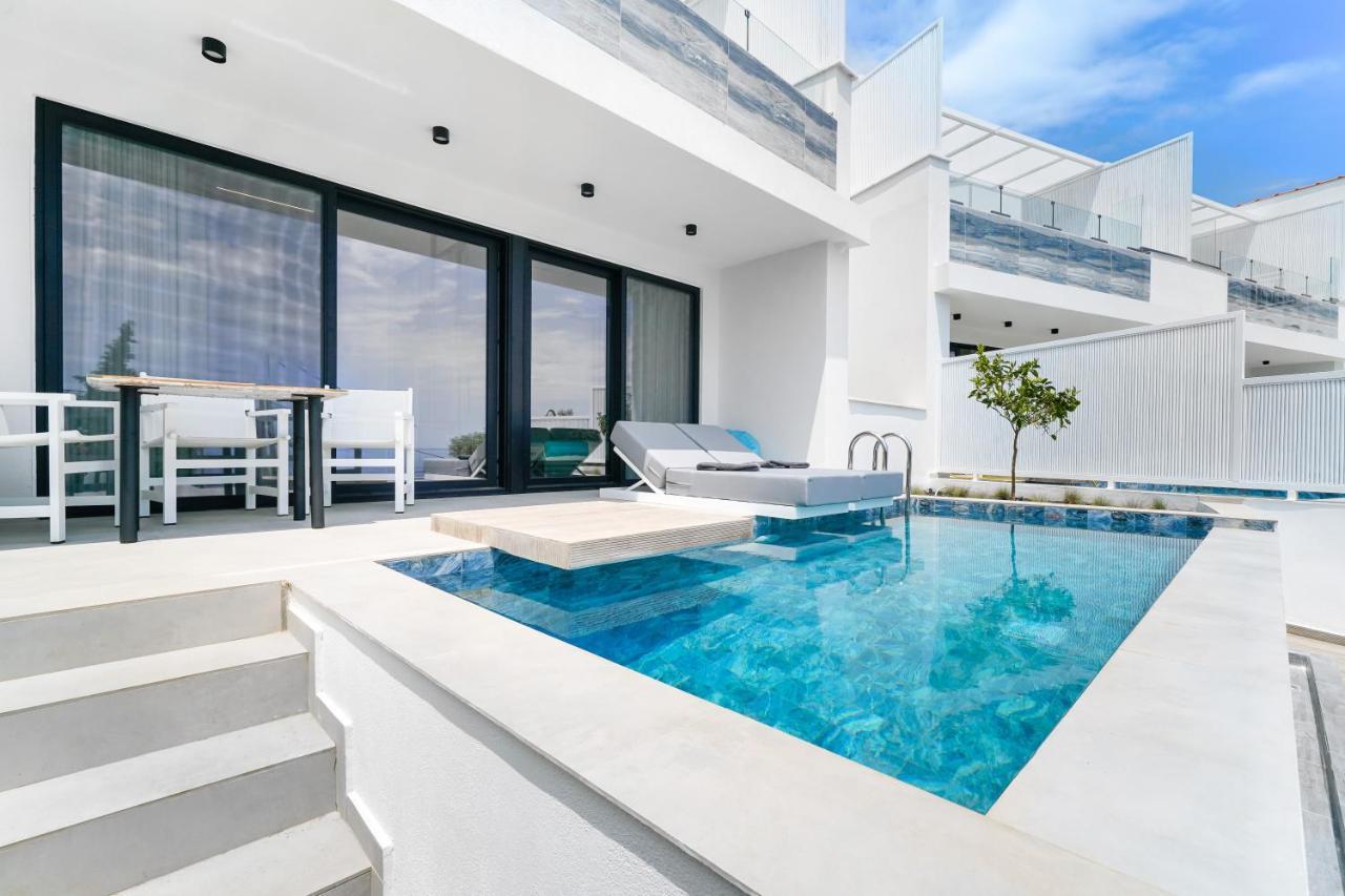 Mythodea Prive Luxury Suites Chrysi Ammoudia Exterior foto