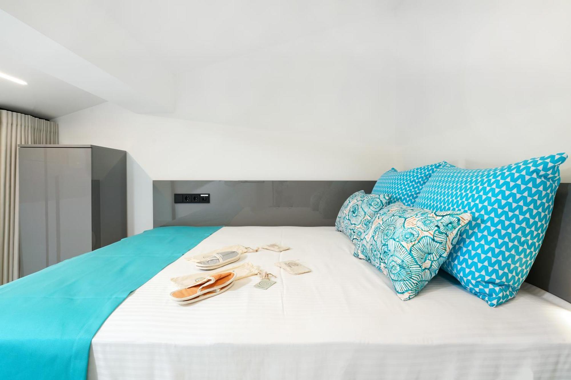 Mythodea Prive Luxury Suites Chrysi Ammoudia Exterior foto