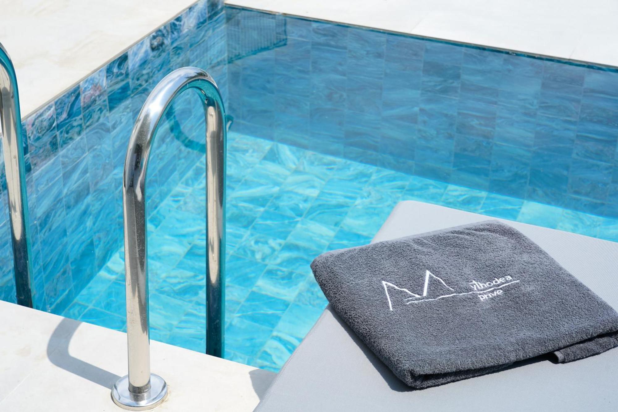 Mythodea Prive Luxury Suites Chrysi Ammoudia Exterior foto